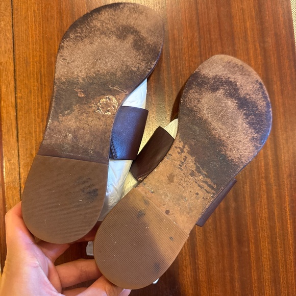 TORY BURCH Pre Owned Patos Leather Gold Disk Sandals Thongs 9 - Picture 4 of 6